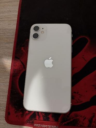 IPhone 11, Б/у, 128 ГБ, Белый, Чехол, 71 %