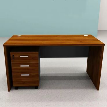 qapi modelleri: İşçi üçün, Dördbucaq masa