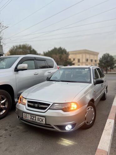 сиденья виндом: Daewoo Nexia: 2010 г., Седан