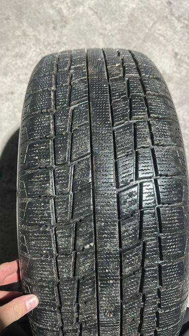 Шины: Комплект автомобильных шин. Характеристики: - Размеры: - 275/45 — 12