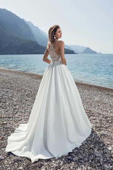свадебное платье размер 42 44: Үлпөт көйнөгү, Bridal Fashion, M (EU 38), Дизайнердик, Аркасы ачык, Шлейфи менен, Жаккард, А-силуэт, Италия, Гүлдүү торчо, Колдонулган
