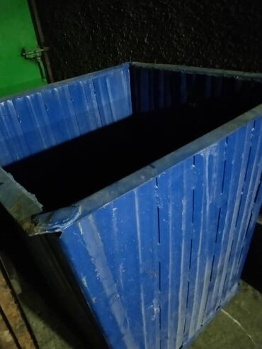 роддом кант: Продаю мусорные контейнеры новые объем 600л. толщина металла 4мл. В