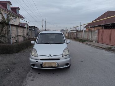 Toyota: Toyota Funcargo: 2002 г., Минивэн — 12