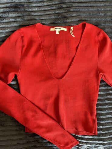 qoroşkalı qadın bluzu: S (EU 36), rəng - Qırmızı