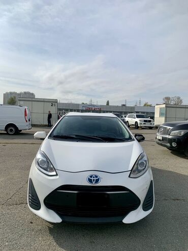 kvadrasikl satışı: Toyota Prius: 1.5 л | 2020 г. Хэтчбэк