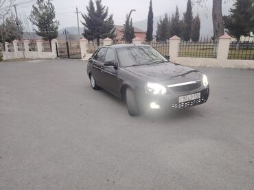 VAZ (LADA): VAZ (LADA) Priora: 1.6 l | 2010 il Hetçbek