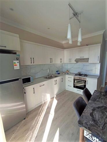 Uzunmüddətli kirayə mənzillər: Yasamal rayonu, Tbilisi prospekti “Nəqliyyat Nazirliyi” yanında — 13