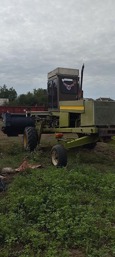 traktor 28: Özünüidarəedən yem biçin maşını (swather/otbiçən) - Konstruksiya: Ön — 2