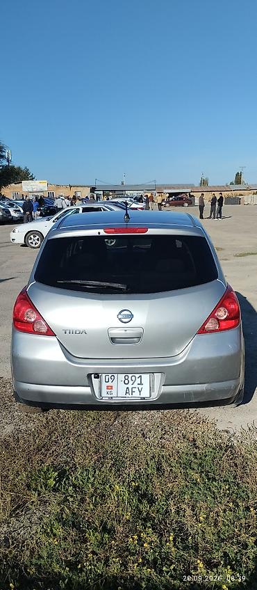 byd yuan up: Nissan Tiida: 2004 г., 1.5 л, Вариатор, Хэтчбэк — 5