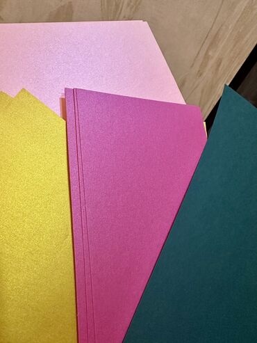 картонный домик: Картонная бумага многоцветная, идеально подойдет для творчества и