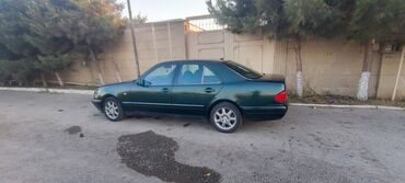 Mercedes-Benz: Salam tecilli satilir 1000 manat xerci var 2 minde cerimesi puldan