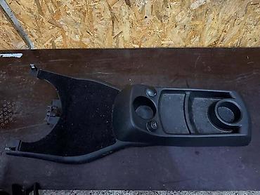 pumpa za benzin: KONZOLA ZA CITROEN C4 GRAND PICASSO ZA 2008. GOD — 1