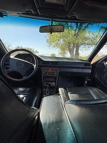 капот w 124: Mercedes-Benz E-Class: 1994 г., 3.2 л, Автомат, Газ, Седан — 10