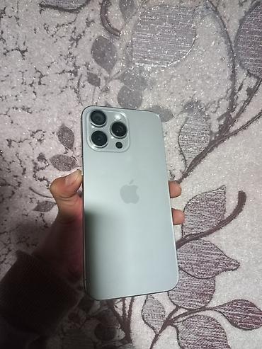 Apple iPhone: IPhone 15 Pro Max, Б/у, 256 ГБ, Серебристый, Зарядное устройство, 82 % — 6