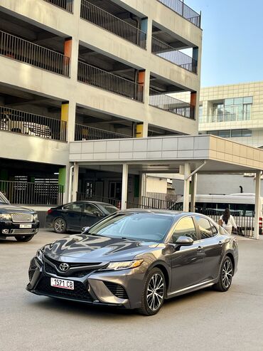 Toyota: Toyota Camry: 2019 г., 2.5 л, Автомат, Бензин, Седан