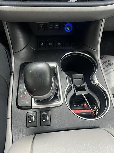 америк: Toyota Highlander: 2018 г., 3.5 л, Вариатор, Гибрид, Кроссовер — 7