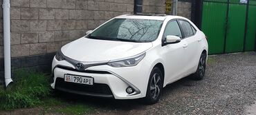 Toyota Corolla: 2018 г., 1.8 л, Робот, Гибрид, Седан