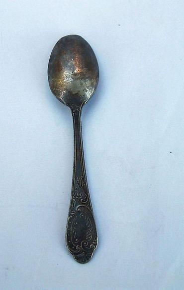 Staro posuđe i escajg: 4 + 1 posrebrena kašišica. Četiri (11 cm) plus jedna (9,5 cm) — 4