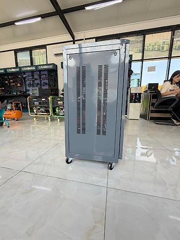 19 litre su: FULL POWER SVC-D15000VA avtomatik gərginlik tənzimləyicisi - Tip: AC — 2