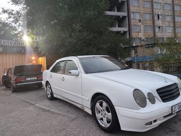 мерседес бенс180: Mercedes-Benz 220: 2001 г., 2.2 л, Механика, Дизель, Седан