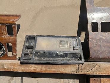 Панели, обшивки: Торпедо Mercedes-Benz 1994 г. — 3