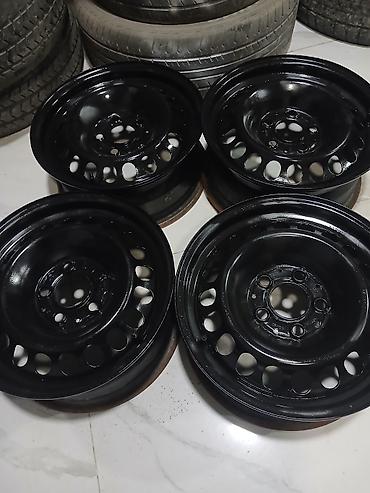Tecili satlir: 4 ədəd qara rəngli5 bolt polad disk komplekti -