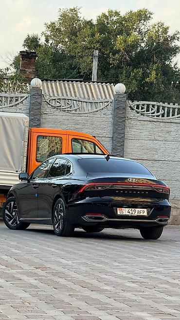 авто рули: Hyundai Grandeur: 2022 г., 2.4 л, Автомат, Гибрид, Седан — 7