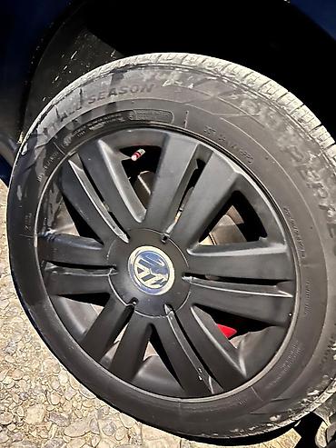 volkswagen diski: Volkswagen üçün qara rəngli təkər örtükləri (kalpaklar) – 4 ədəd dəst — 1