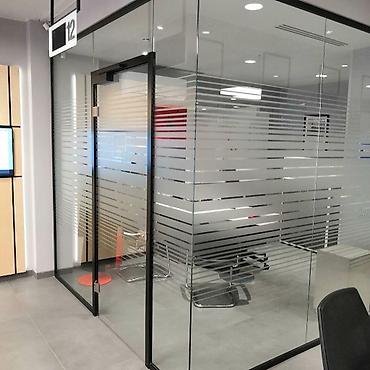 Стеклянные двери на заказ: Стеклянная дверь на заказ, Межкомнатная, Для частного дома, Одностворчатая, Распашная, Бесплатный замер, Бесплатная доставка, Бесплатная установка — 5