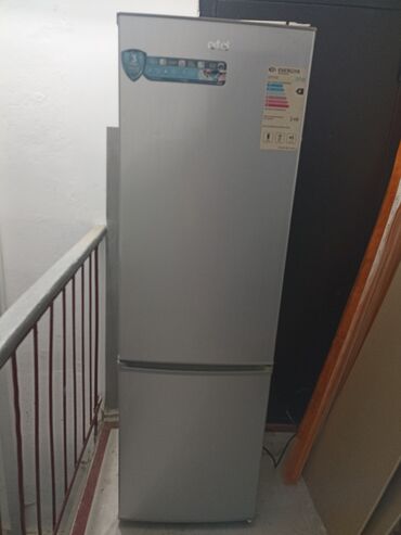 однокамерный холодильник: Холодильник Artel, Б/у, Однокамерный, 180 *