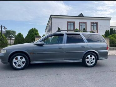 ford 7 1: Opel Vectra: 1.8 l | 2000 il 401000 km Universal