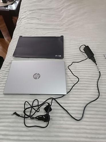 HP: HP laptop 15.6" – AMD Ryzen - Brend: HP (logo na poklopcu i ispod — 7