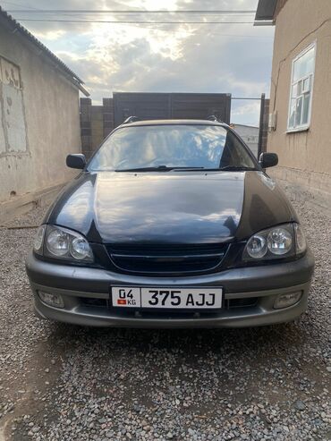 Toyota: Toyota Caldina: 2000 г., 2 л, Автомат, Бензин, Универсал