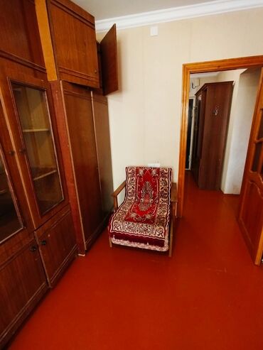 Uzunmüddətli kirayə mənzillər: Kirayə Həzi Aslanov metrosu dan 10 dəq məsafədə 2 otaq 6/5 Orta — 11