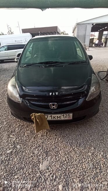 шины привозные: Honda Fit: 2002 г., 1.3 л, Автомат, Бензин, Хетчбек