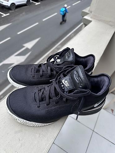 Krasofkalar və idman ayaqqabıları: Nike LeBron (LBJ) basketbol Amerikadan alinib oz qiymeti 150$ di — 3