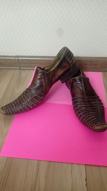 Туфли: Продаю мужские кожаные туфли Italy б/у. Торг есть