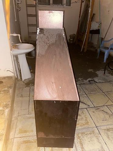 Manqallar, qrillər, barbekyu: Metaldan hazırlanan manqal/kababxana tüstü çıxaran kürə — 2