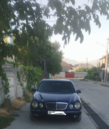 подлокотники универсальный: Mercedes-Benz E-Class: 2000 г., 2.2 л, Автомат, Дизель