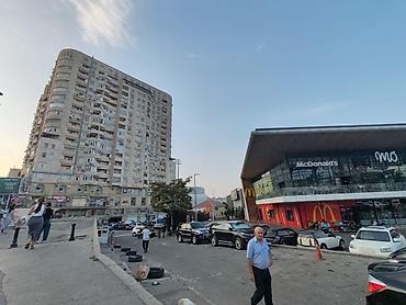kupça: 3 otaqlı, Yeni tikili, 120 kv. m — 2