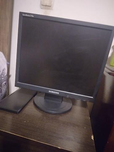samsung tab8: Samsung SyncMaster 713N LCD monitor - Ekran diaqonalı: 17" - Format — 4