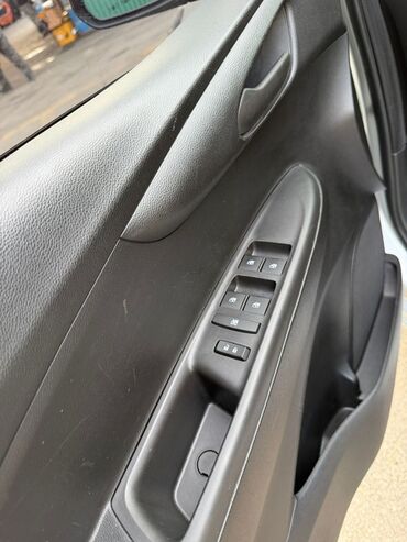 Chevrolet: Chevrolet Spark: 2019 г., 1 л, Автомат, Бензин, Хэтчбэк — 5