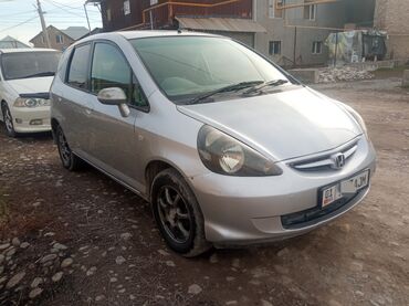 Honda: Honda Fit: 2002 г., 1.3 л, Вариатор, Бензин