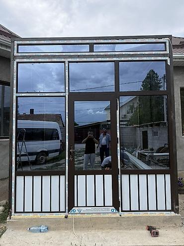 дверные навесы: Алюминиевый остеклённый тамбур/веранда к дому - Каркас: тёплый — 2