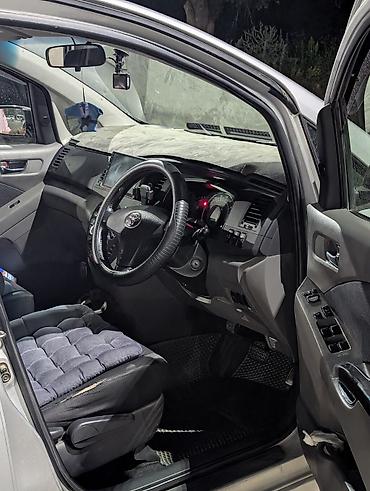 тойота isis: Toyota Isis: 2005 г., 1.8 л, Автомат, Бензин, Минивэн — 5