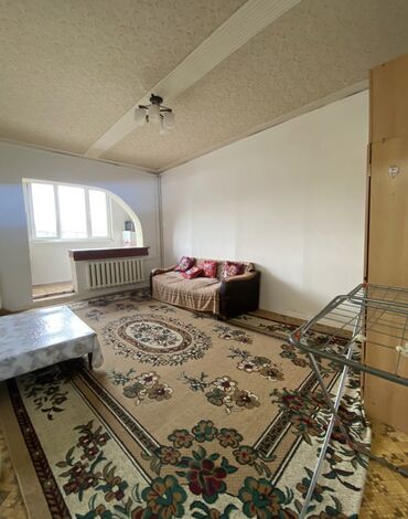 Продажа квартир: 1 комната, 40 м², 105 серия, 4 этаж, Старый ремонт