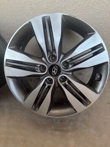 Disklər: İşlənmiş Disk Hyundai R 18, 5 Boltlu