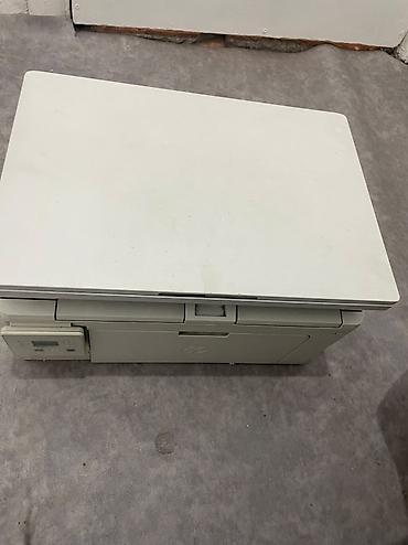 Продаю принтер hp130a в хорошем качестве только сломана стекло можно
