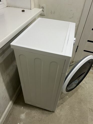 стиральная машина lg цена в бишкеке: Стиральная машина Midea, Автомат, До 6 кг, Компактная