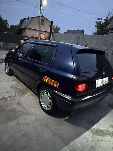 Volkswagen: Volkswagen Golf: 1993 г., 1.8 л, Механика, Бензин, Седан — 8